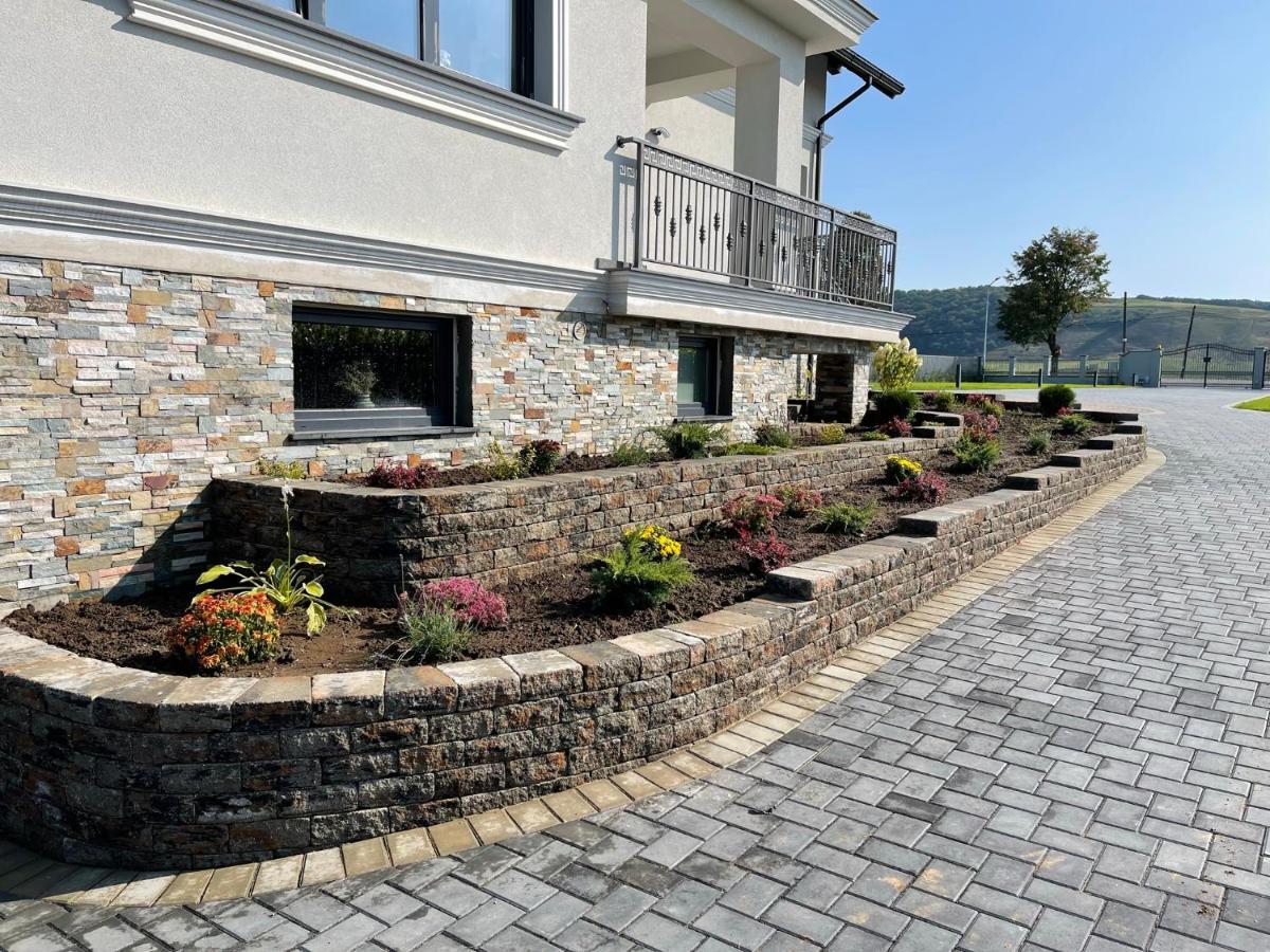 Sunny House Vila Suceava Exterior foto