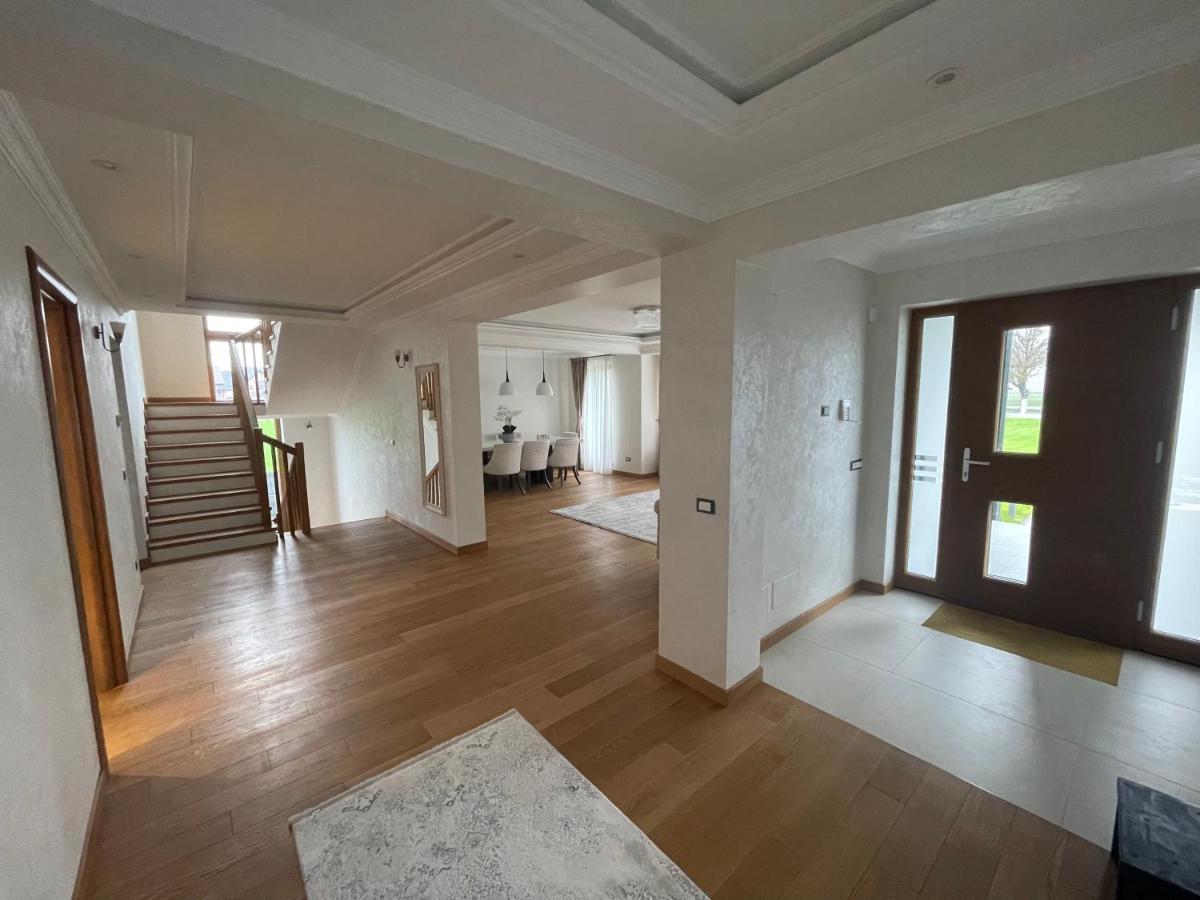 Sunny House Vila Suceava Exterior foto