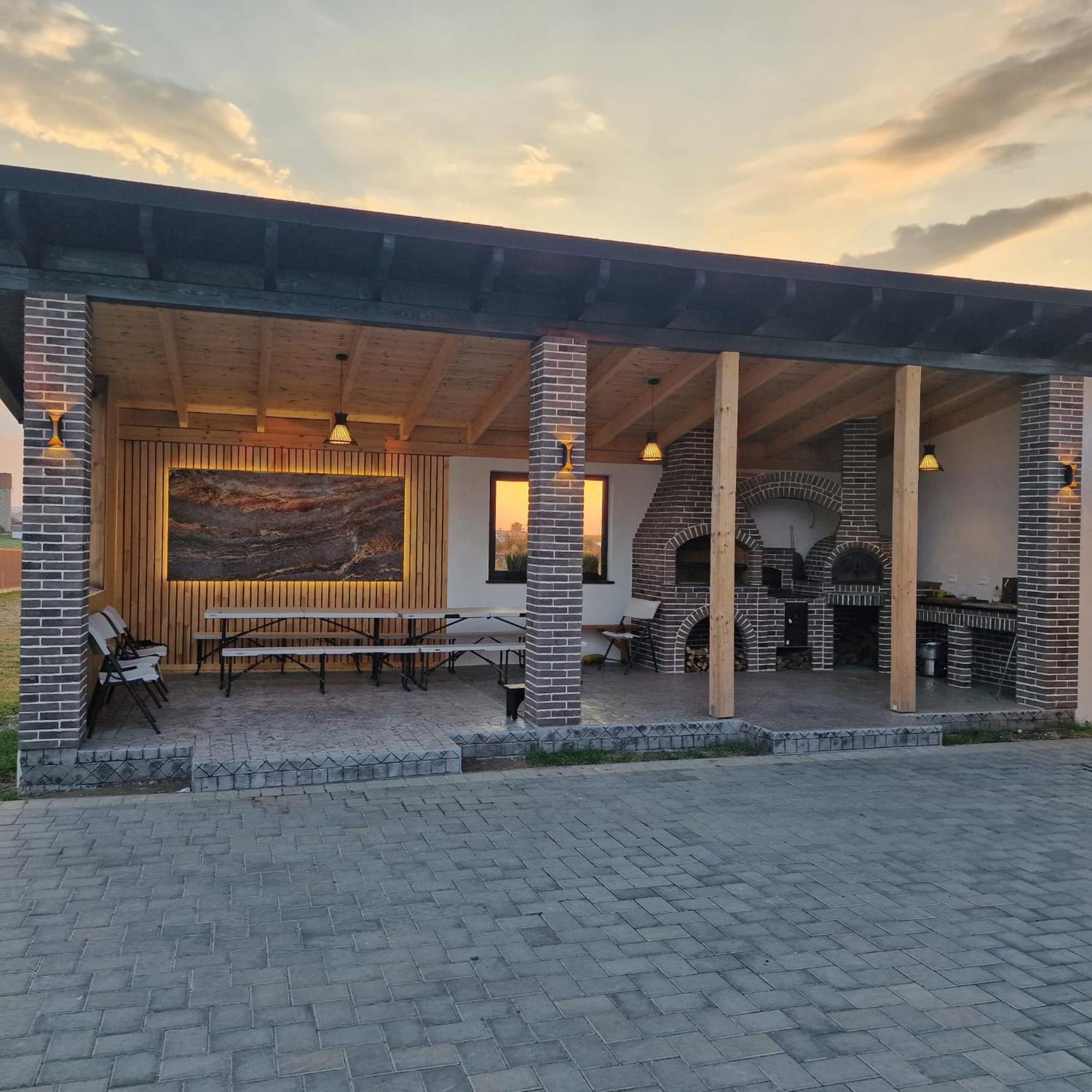 Sunny House Vila Suceava Exterior foto