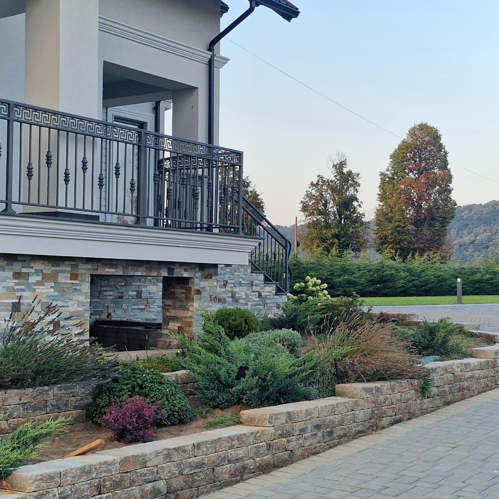 Sunny House Vila Suceava Exterior foto